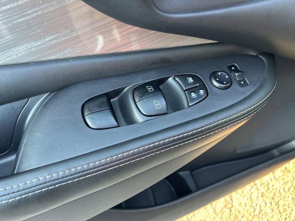 Used 2018 Nissan Murano SV image 34