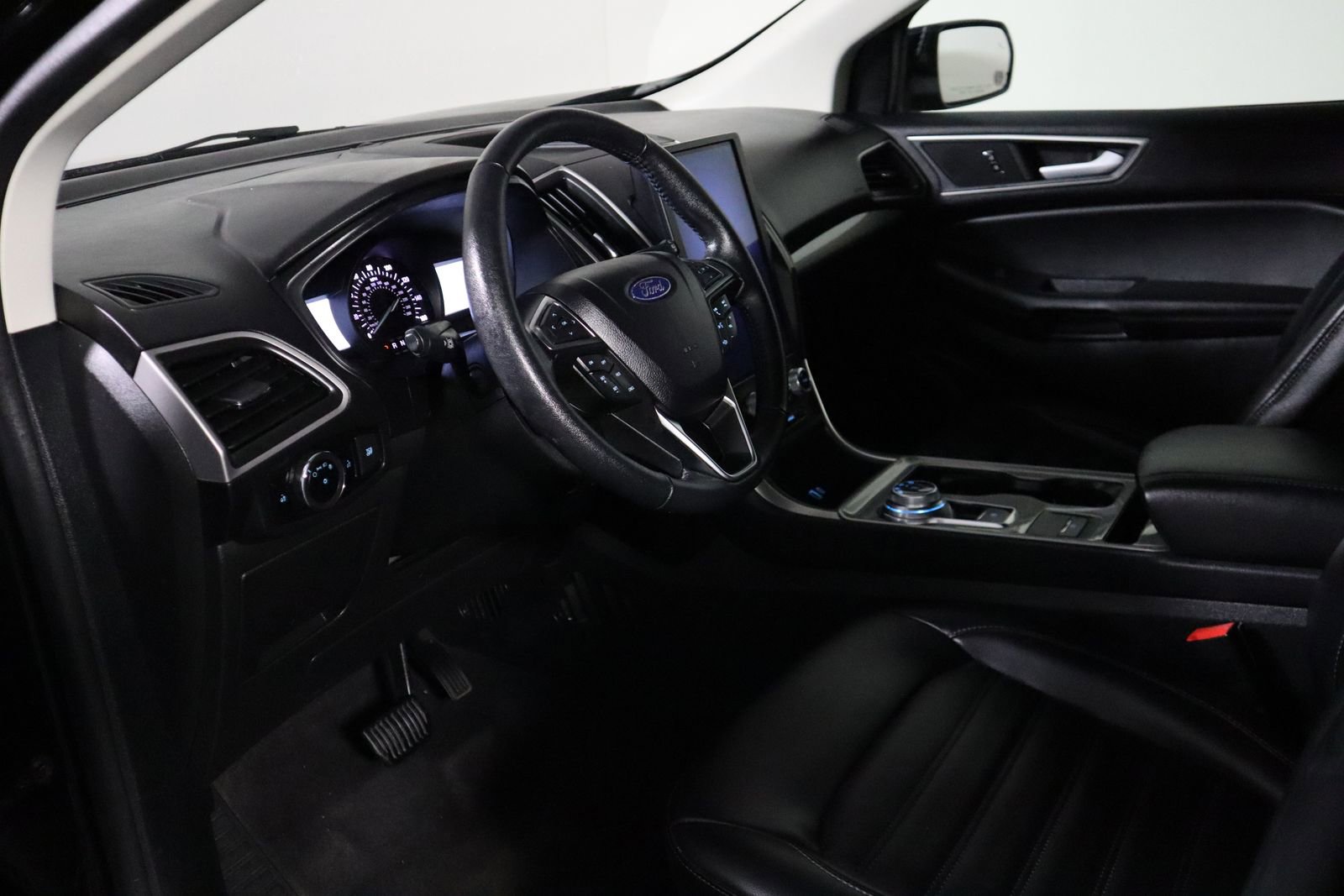 Used 2024 Ford Edge SEL image 19