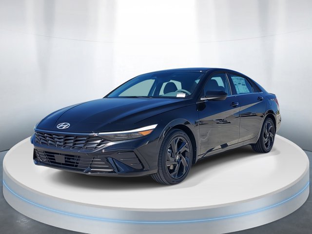 New 2026 Hyundai Elantra SEL Sport Premium FWD image 2