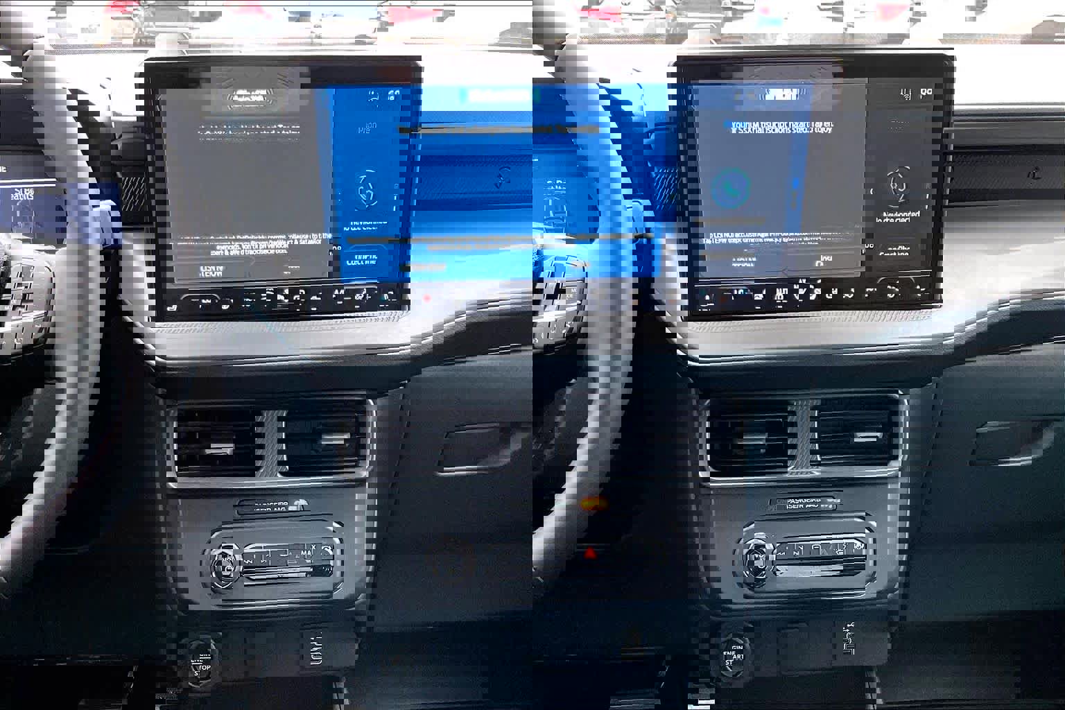 Used 2025 Ford Maverick XLT w/ XLT Luxury Package image 6