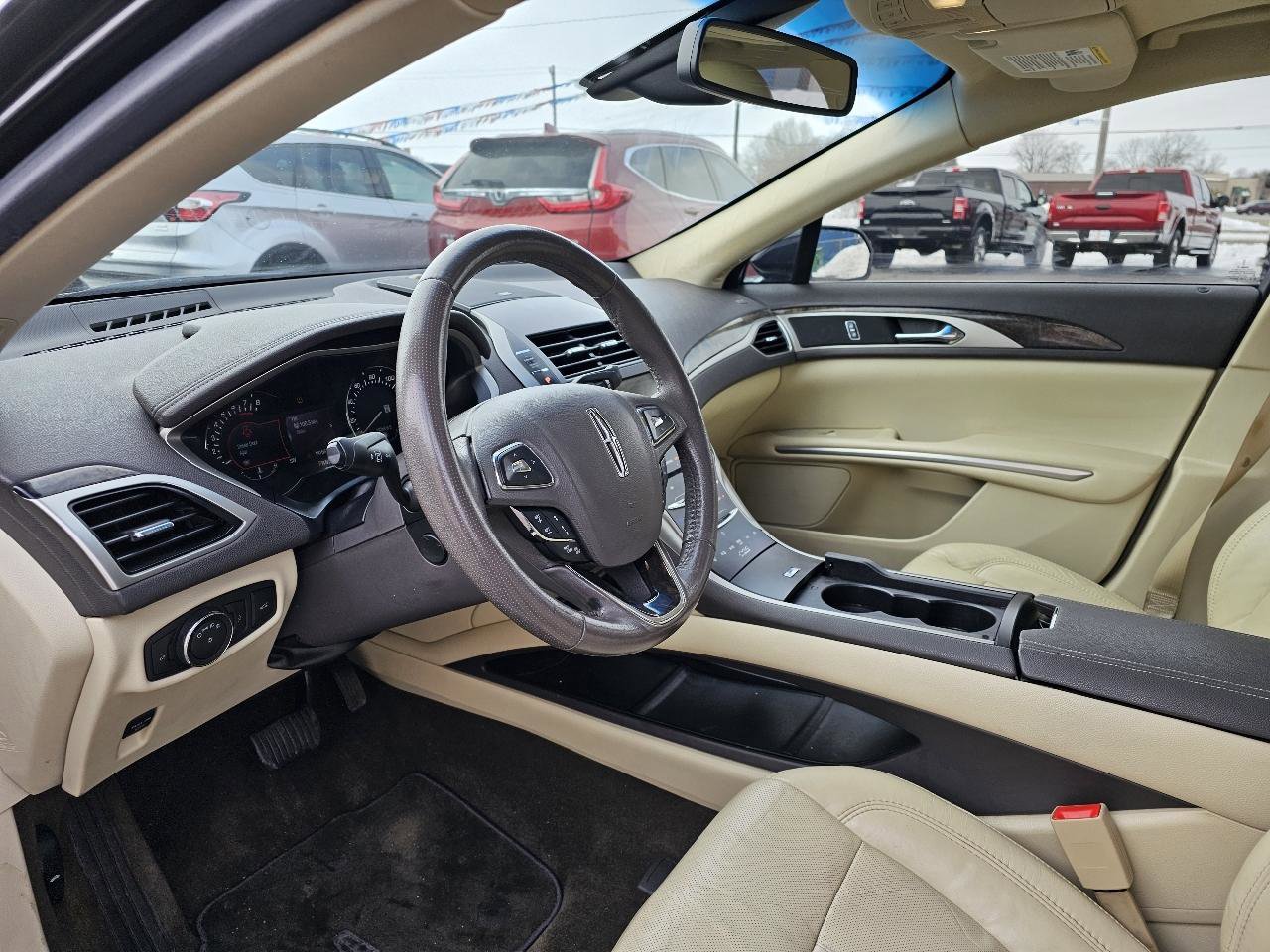 Used 2014 Lincoln MKZ image 6