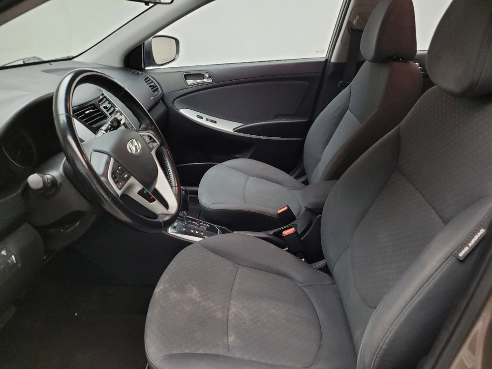 Used 2014 Hyundai Accent SE image 17