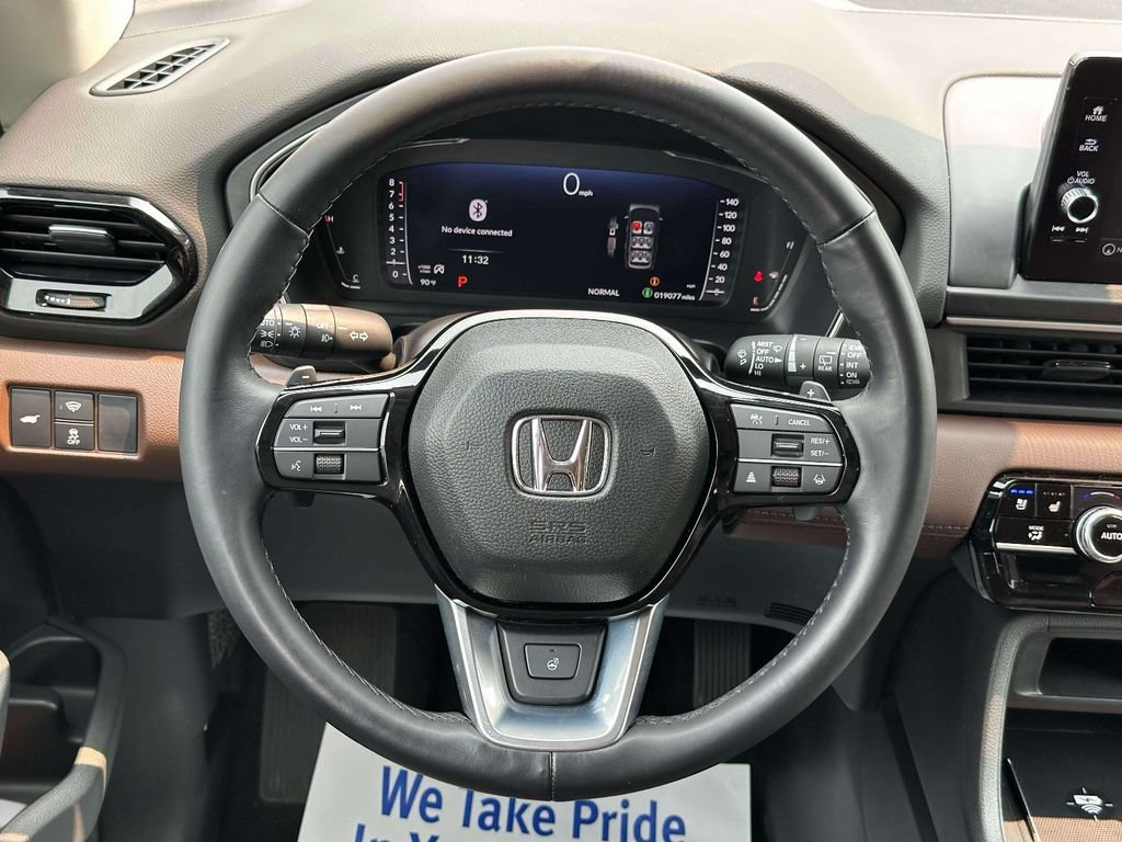 Certified 2025 Honda Pilot Elite image 11