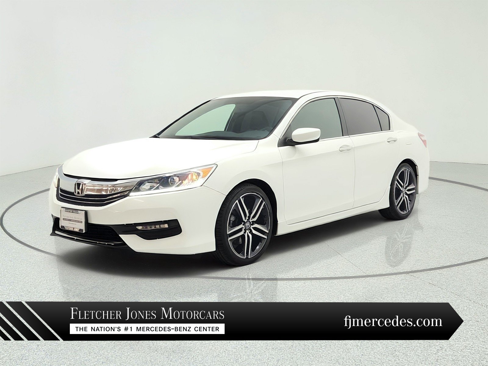 Used 2016 Honda Accord Sport image 1