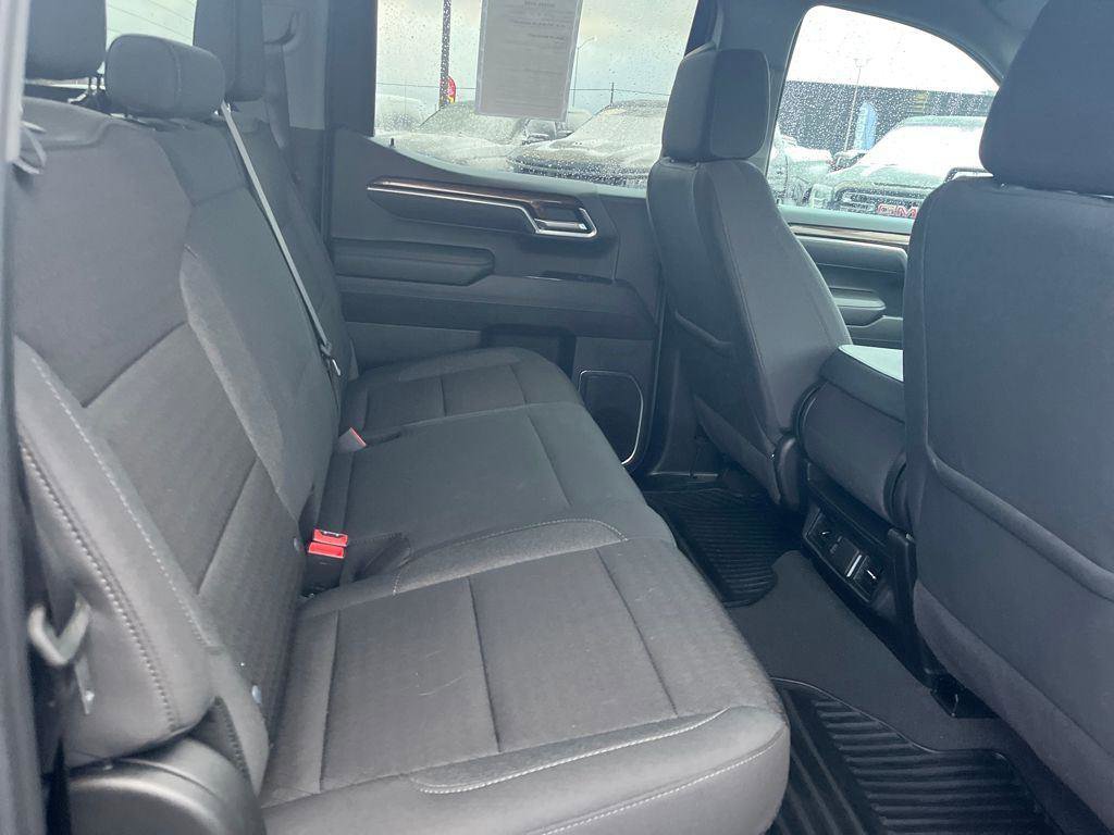 Used 2025 Chevrolet Silverado 1500 RST AWD/4WD image 25