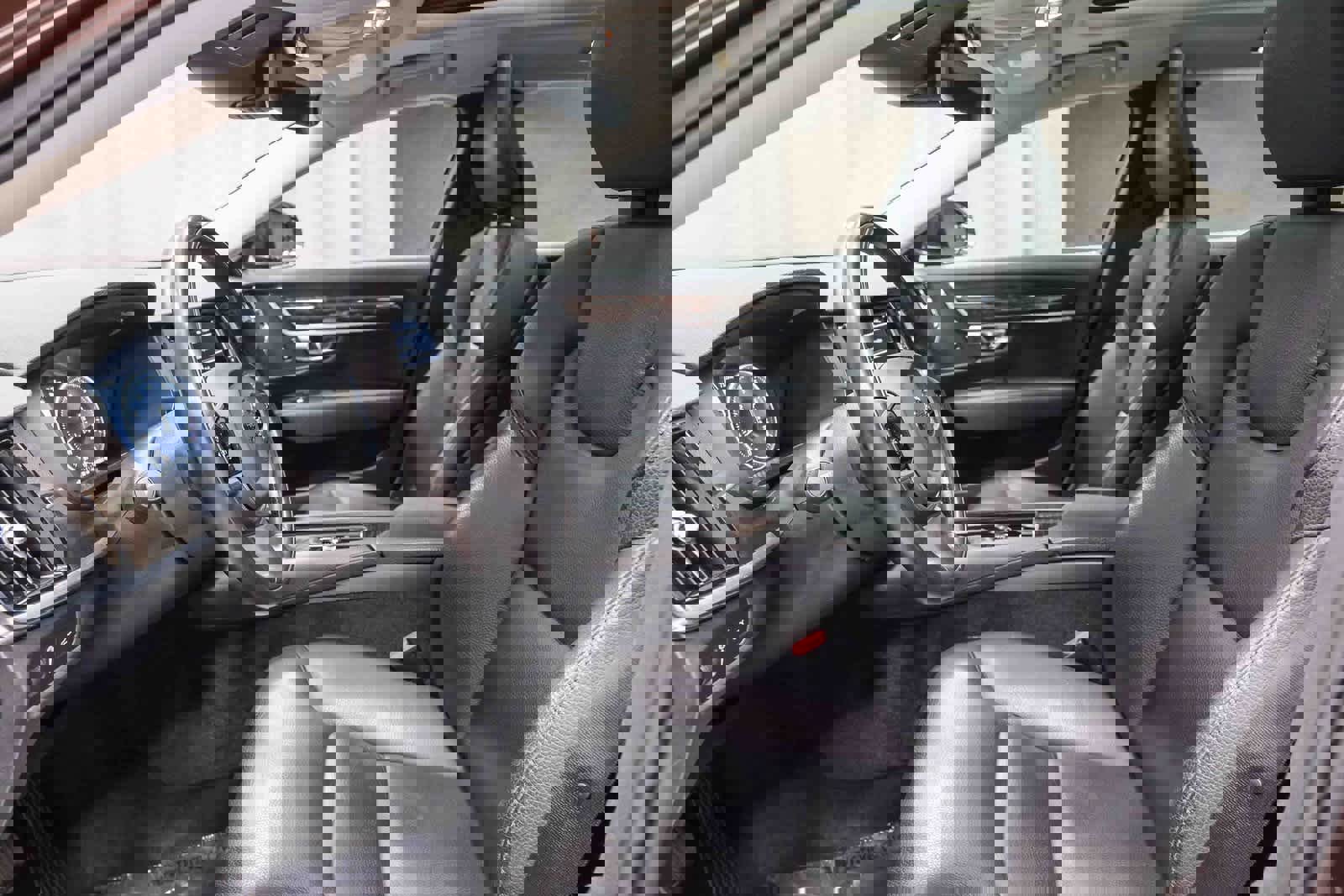 Used 2018 Volvo S90 T5 Momentum w/ Momentum Plus Package image 16