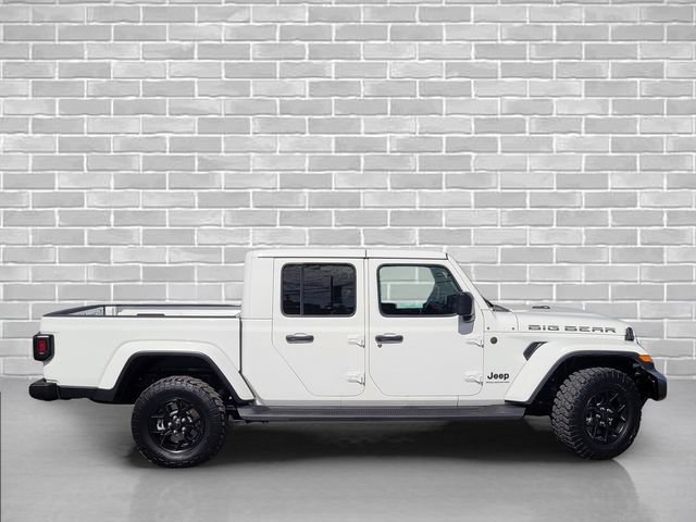 Used 2025 Jeep Gladiator Sport AWD/4WD image 4