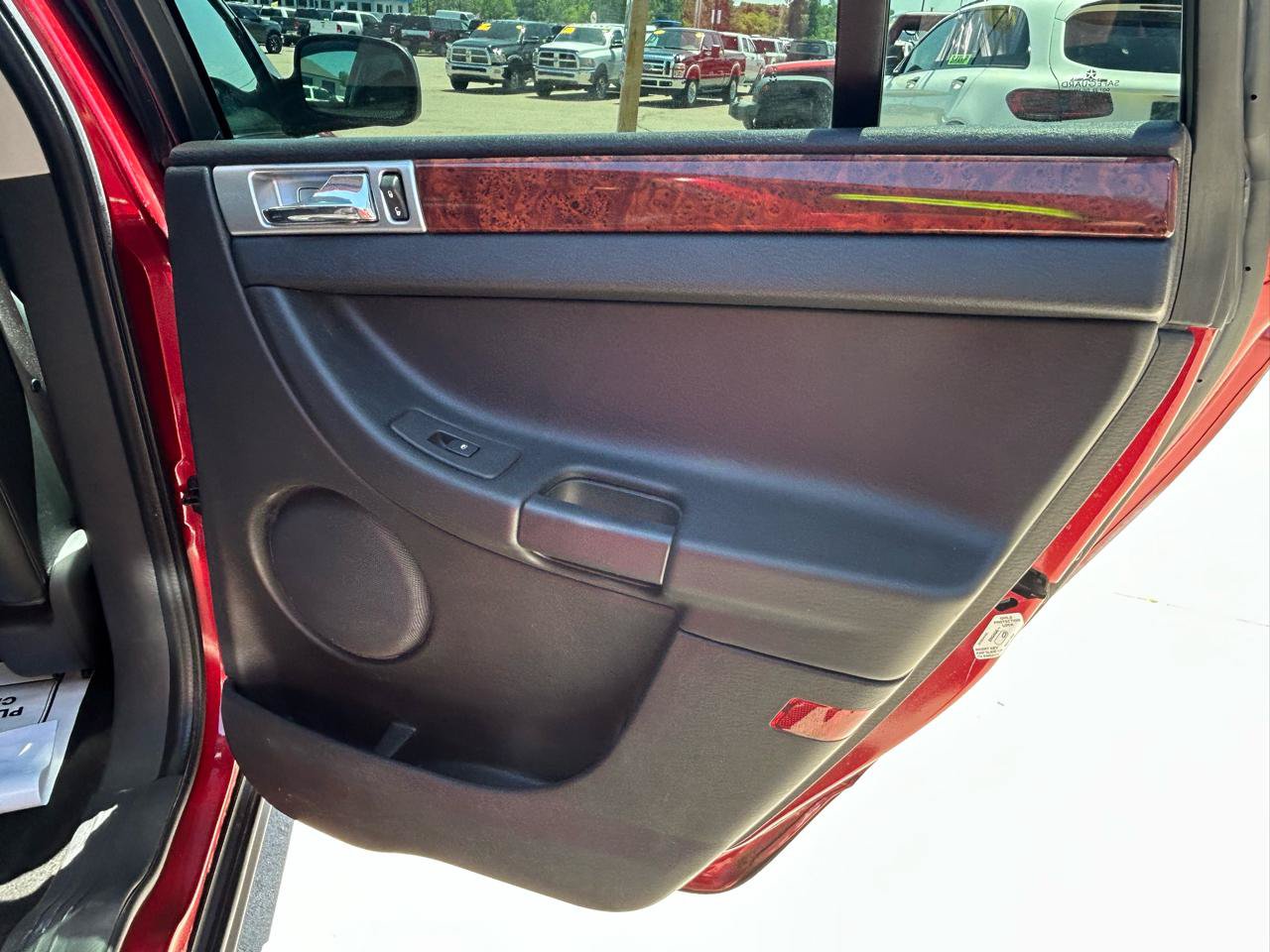 Used 2006 Chrysler Pacifica Touring FWD image 16