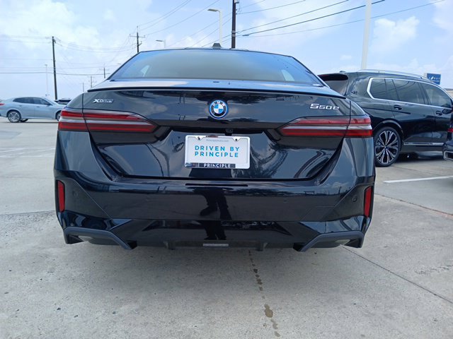 New 2027 BMW 550e xDrive w/ Premium Package AWD/4WD image 8