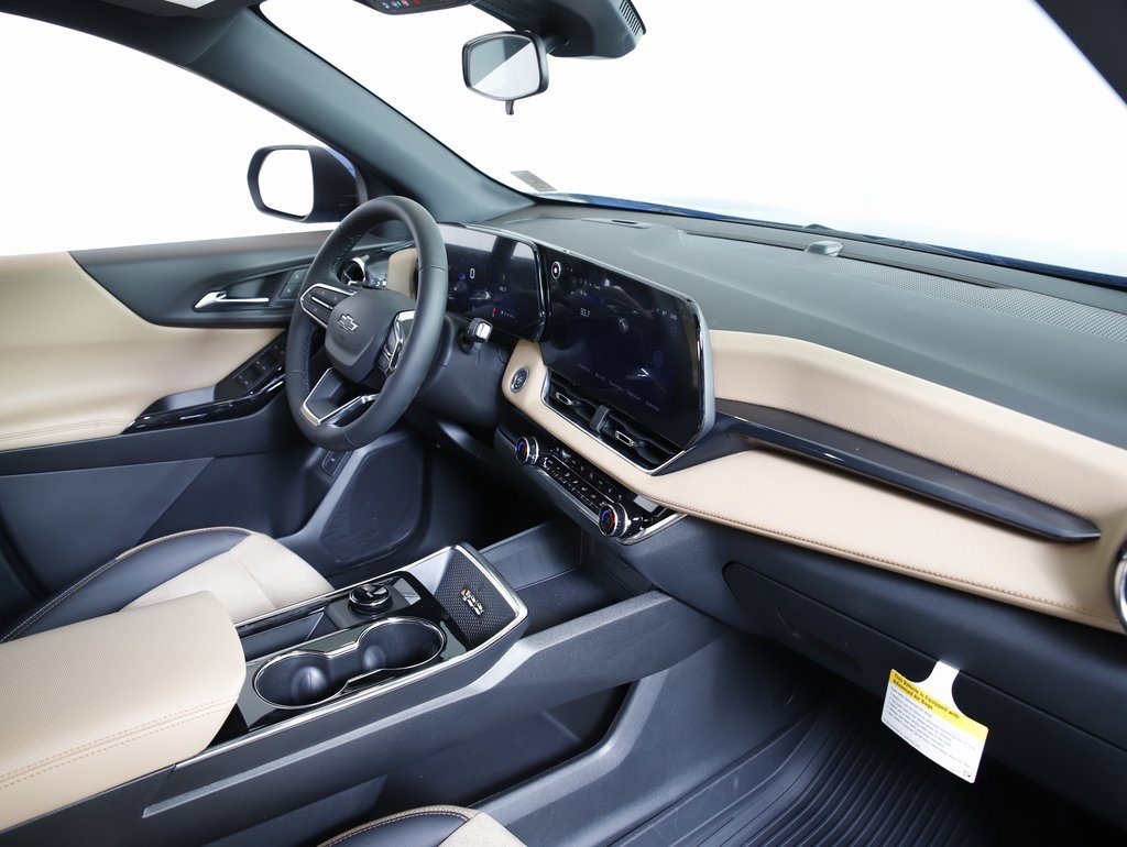 New 2026 Chevrolet Equinox ACTIV w/ Convenience Package III image 8