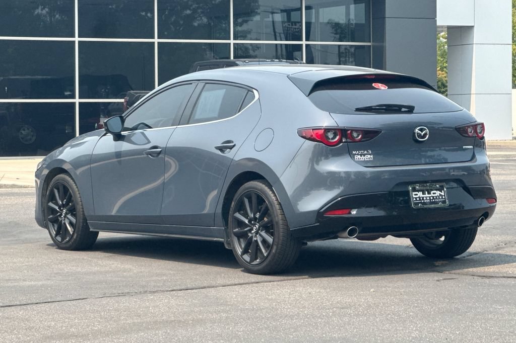 Used 2022 MAZDA MAZDA3 s FWD image 9