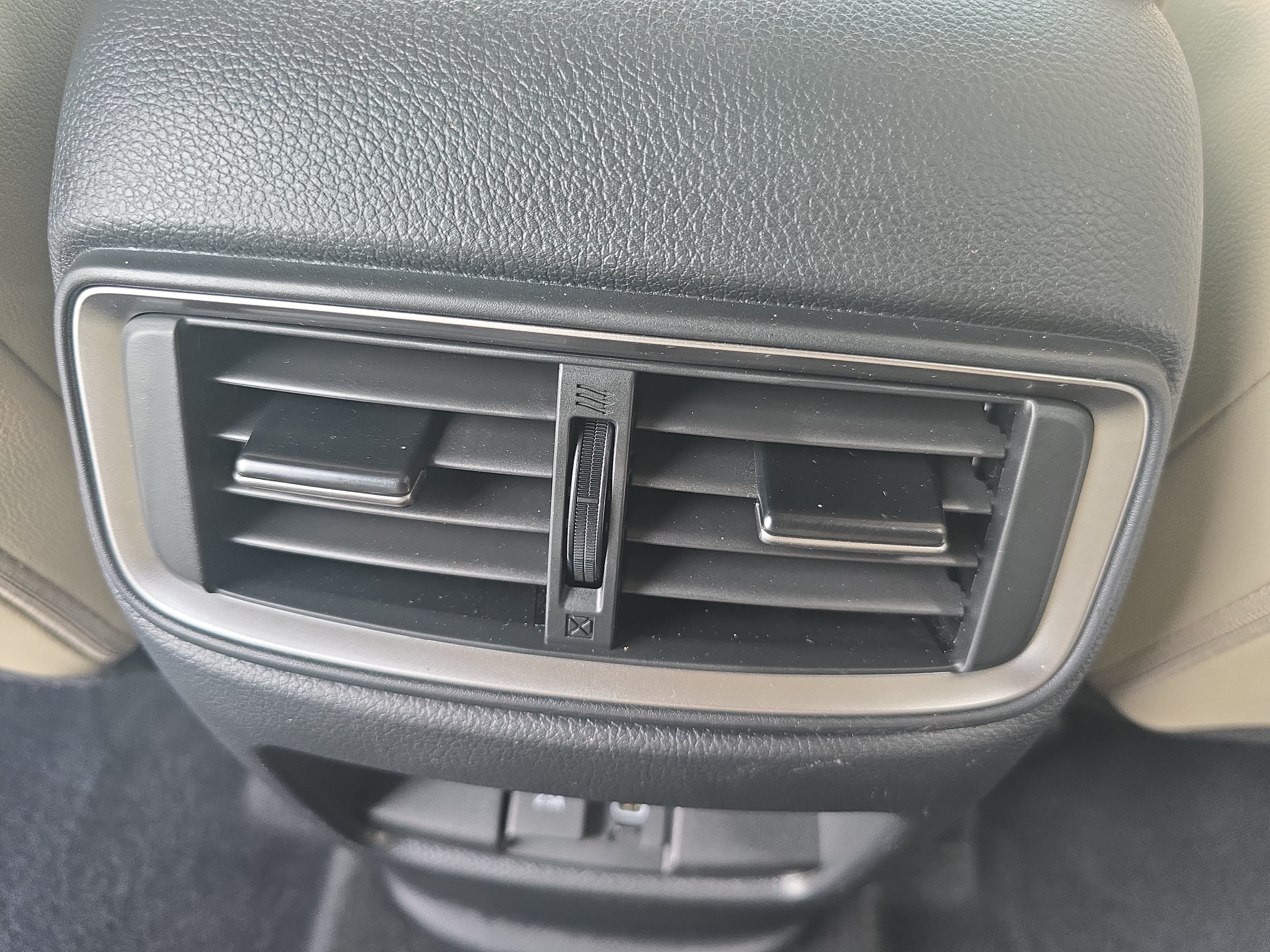 Used 2019 Honda CR-V Touring image 12