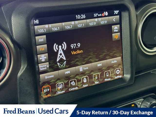 Used 2022 Jeep Wrangler Unlimited Sahara w/ Cold Weather Group image 17