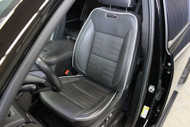 Used 2025 GMC Sierra 2500 AT4X AWD/4WD image 35