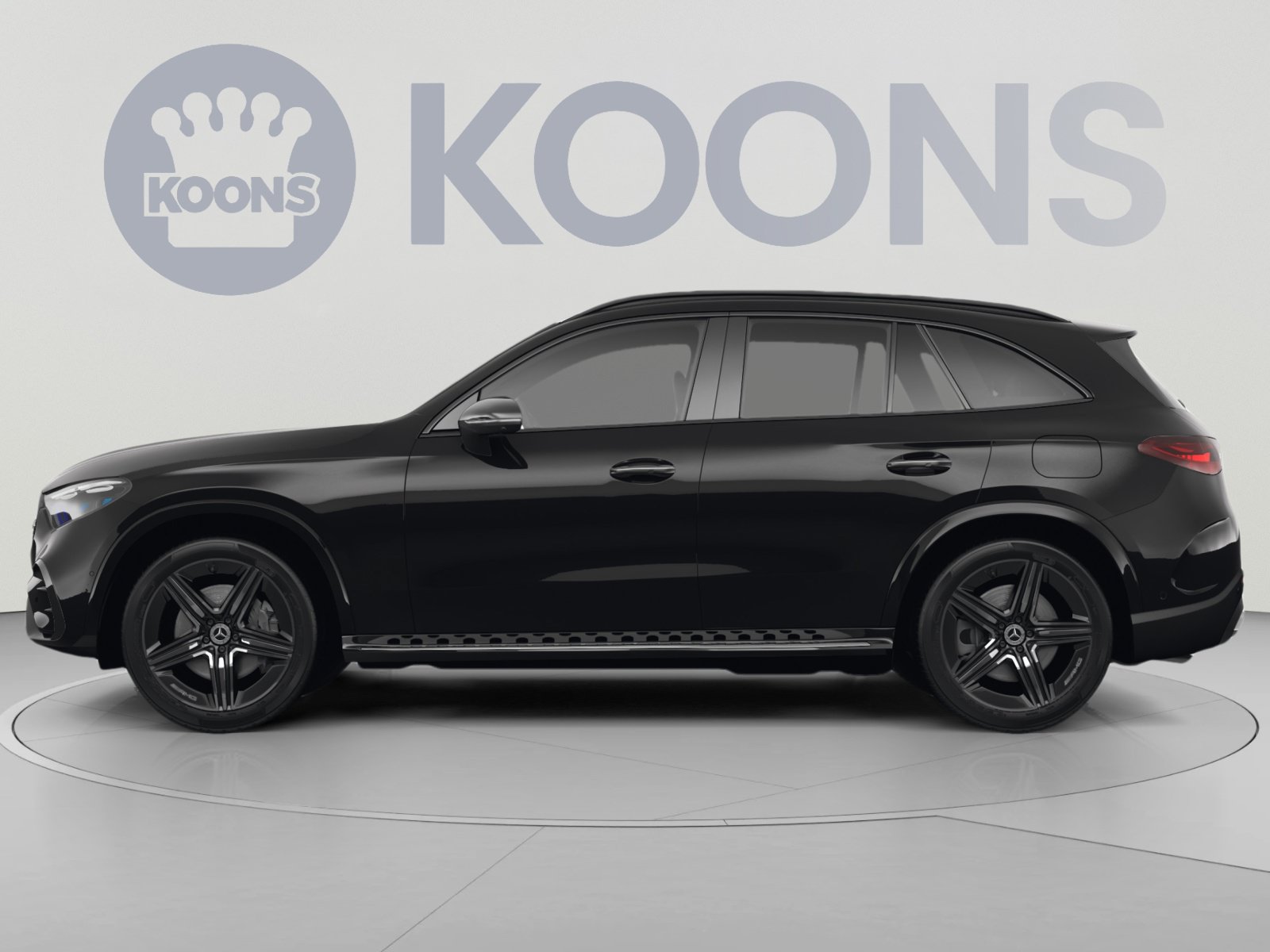 Used 2023 Mercedes-Benz GLC 300 4MATIC image 2