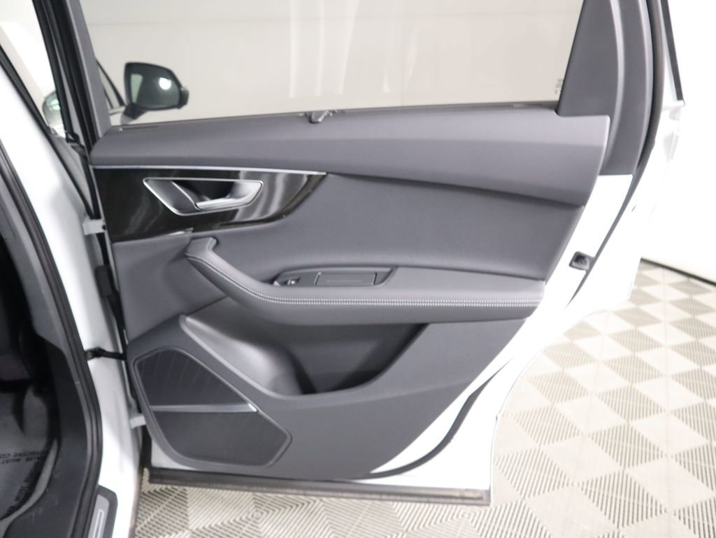 New 2025 Audi Q7 3.0T Premium Plus image 29