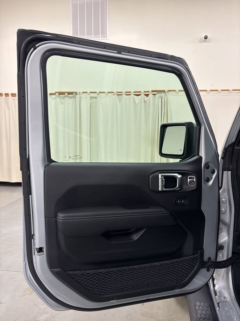 Used 2023 Jeep Wrangler Sahara 4xe w/ Cold Weather Group image 19