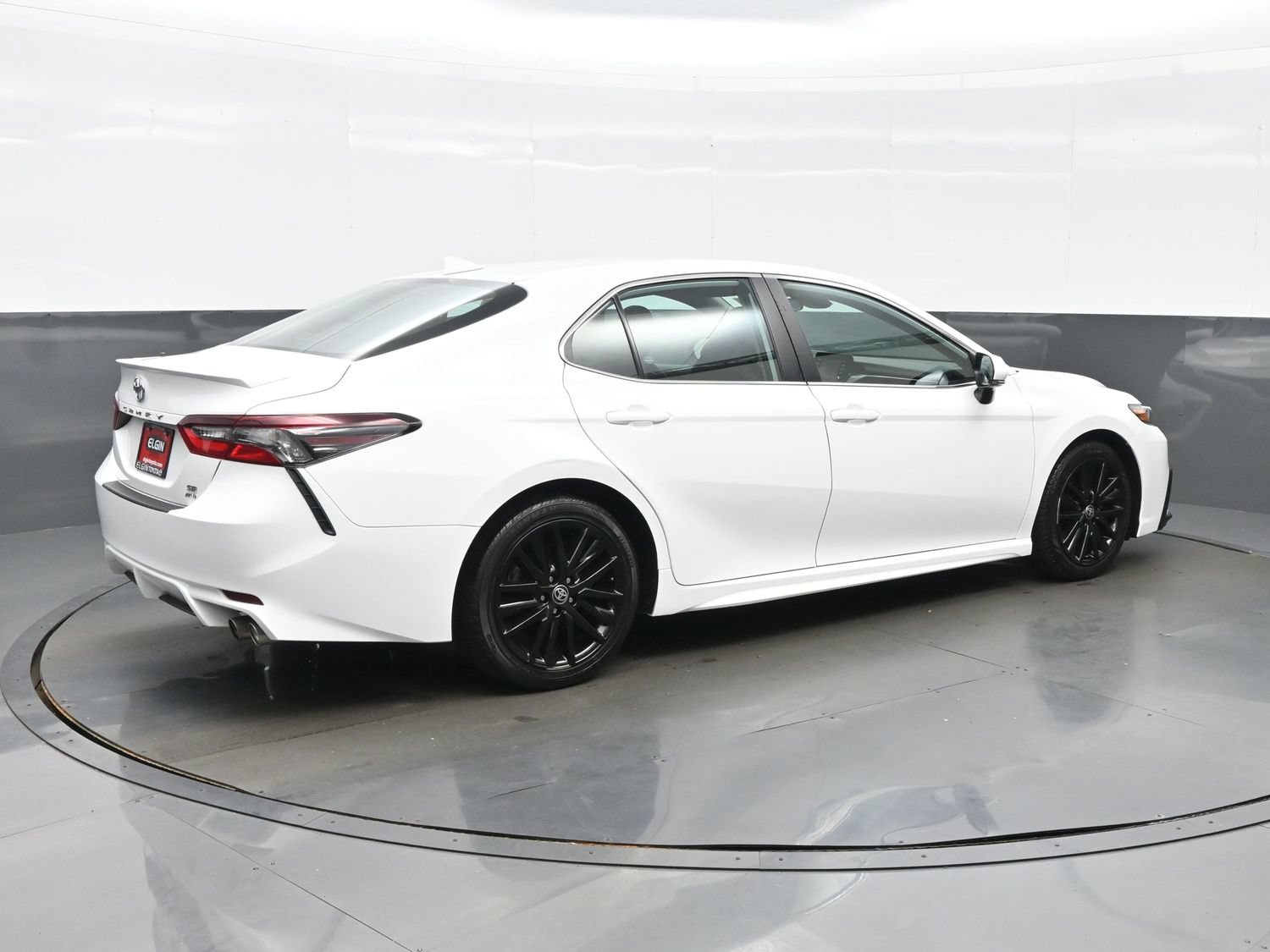 Used 2022 Toyota Camry SE AWD/4WD image 6