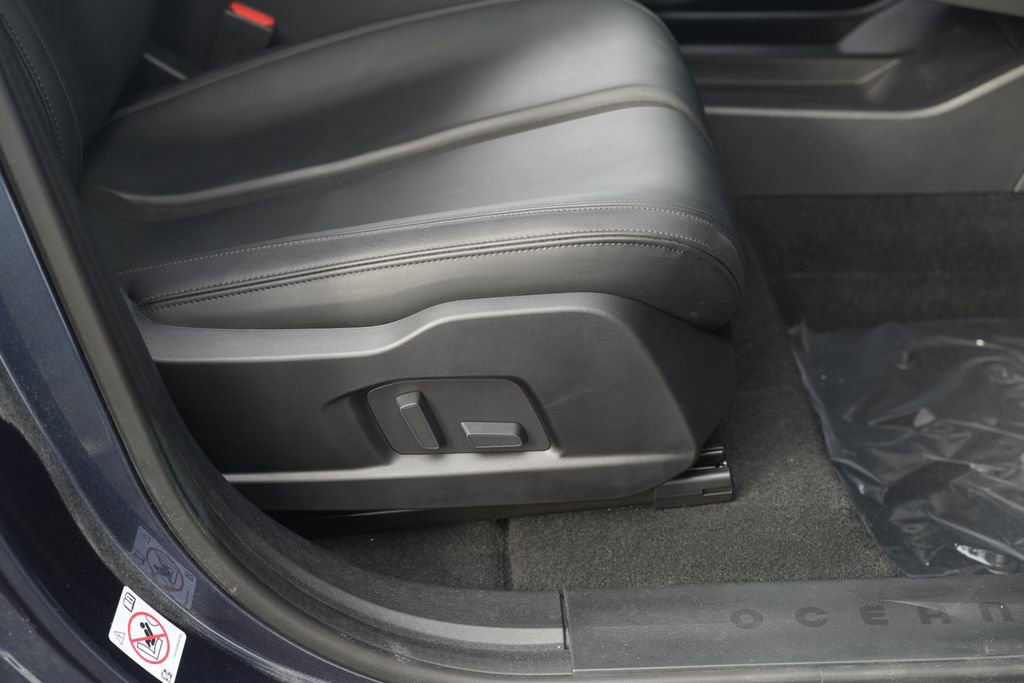 Used 2023 Fisker Ocean Extreme image 30