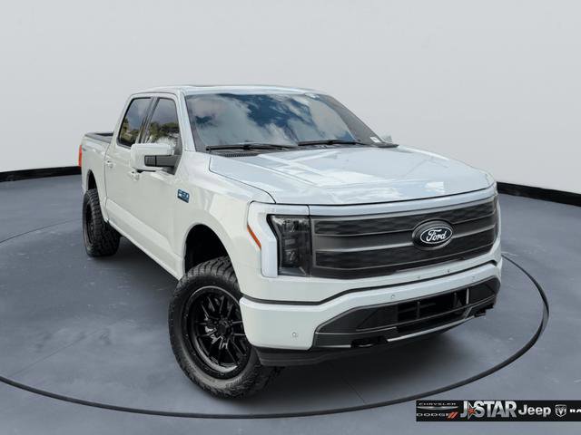 Used 2024 Ford F150 Lightning Pro AWD/4WD image 3