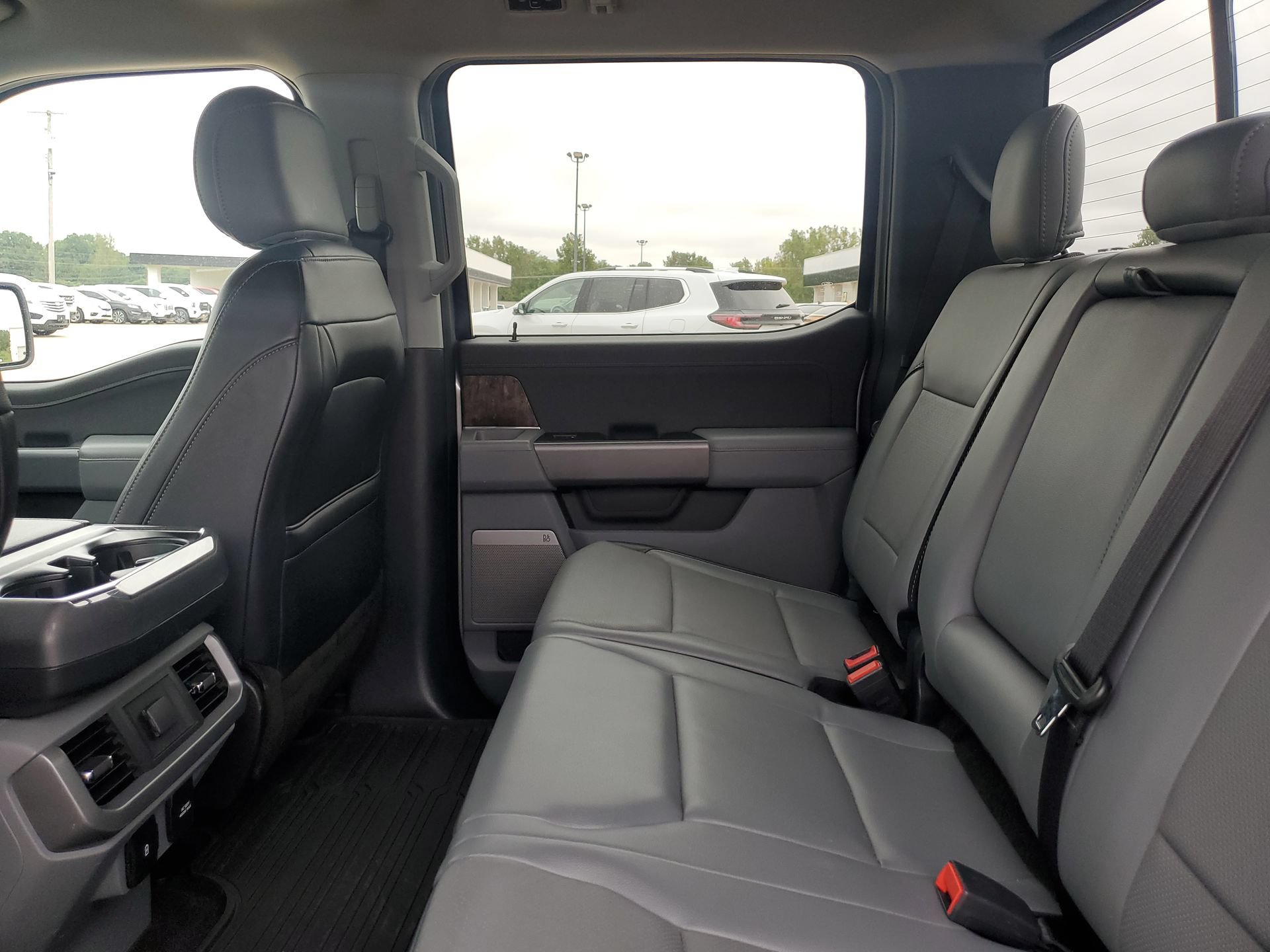 Used 2021 Ford F150 Lariat AWD/4WD image 31