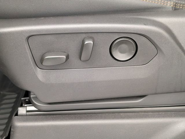 Certified 2025 GMC Sierra 2500 AT4 w/ AT4 Premium Plus Package image 15