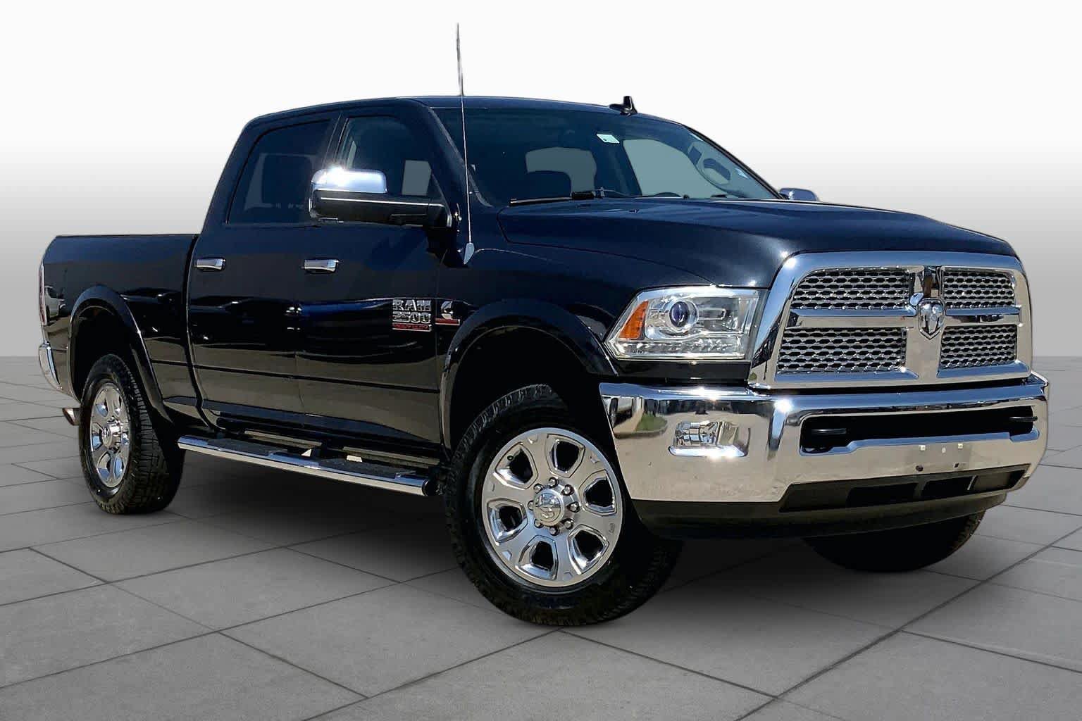 Used 2014 RAM 2500 Laramie w/ Convenience Group AWD/4WD image 3