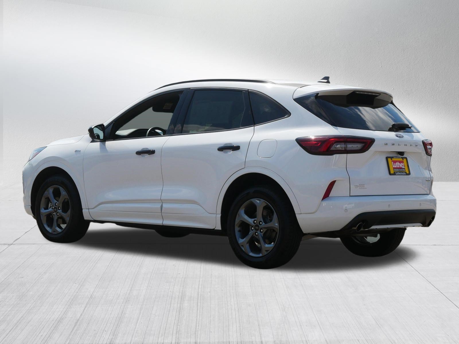 Used 2023 Ford Escape ST-Line Select w/ Tech Pack #2 AWD/4WD image 5