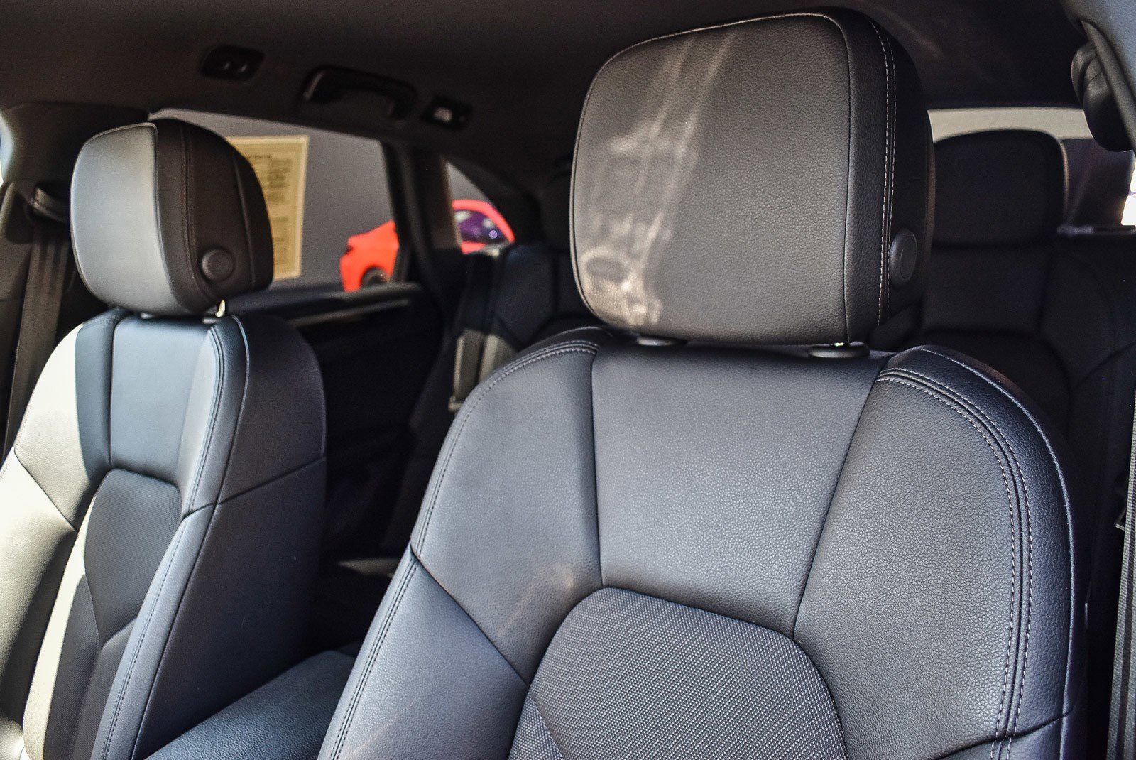 Used 2023 Porsche Macan image 24