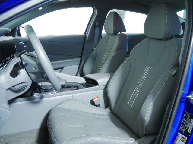 Used 2024 Hyundai Elantra SEL FWD image 19