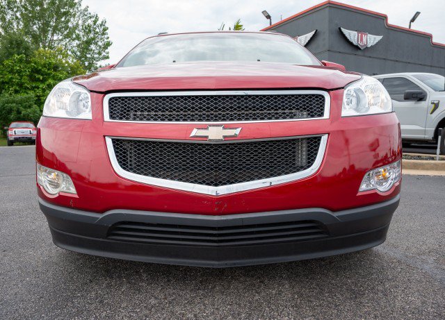 Used 2012 Chevrolet Traverse LT FWD image 3