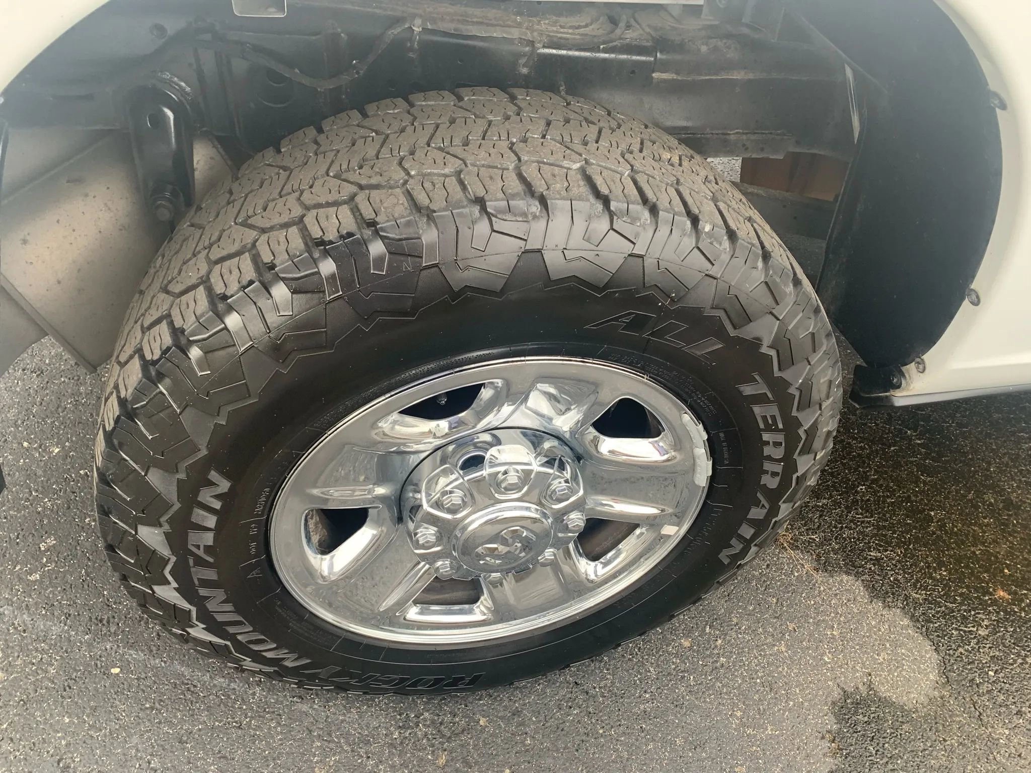Used 2022 RAM 2500 Tradesman w/ Chrome Appearance Group image 23