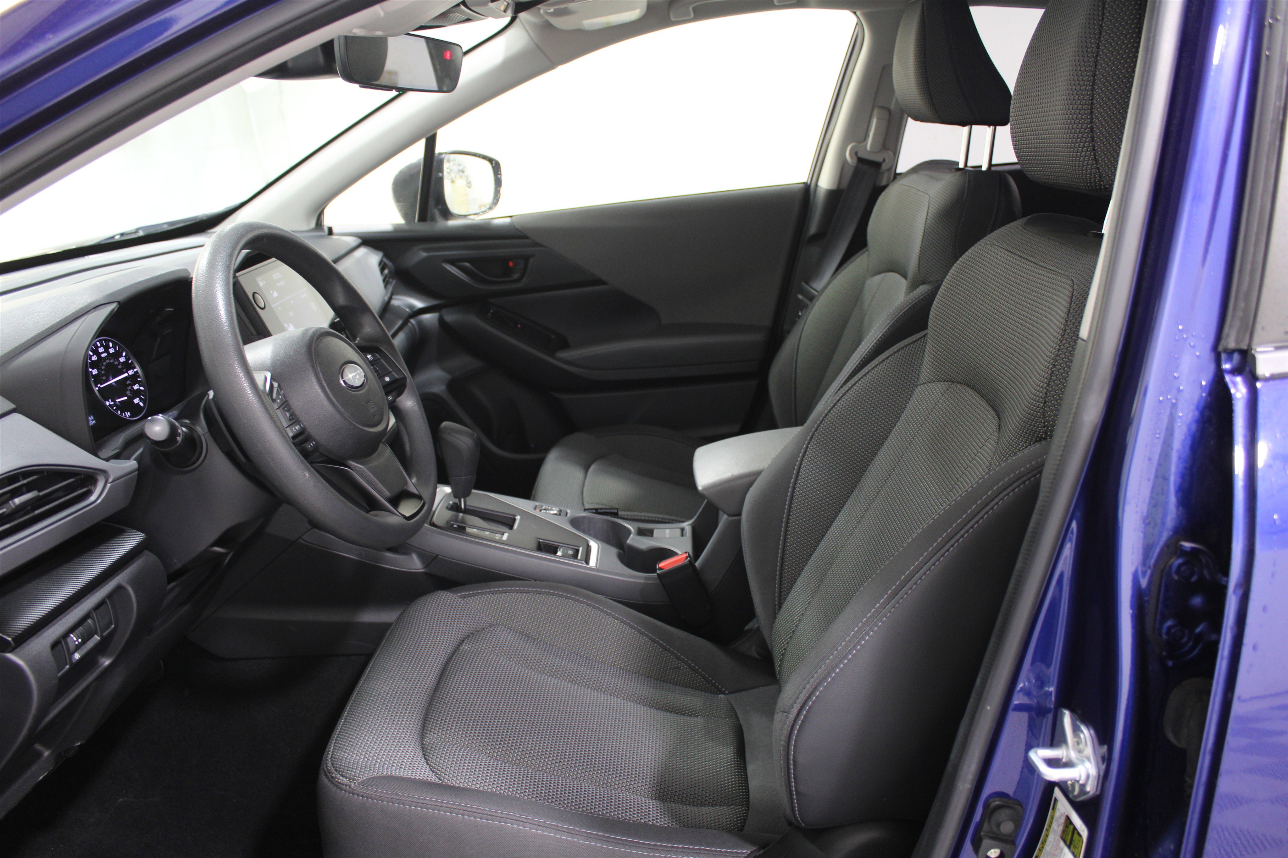 Used 2024 Subaru Crosstrek 2.0i Premium image 3