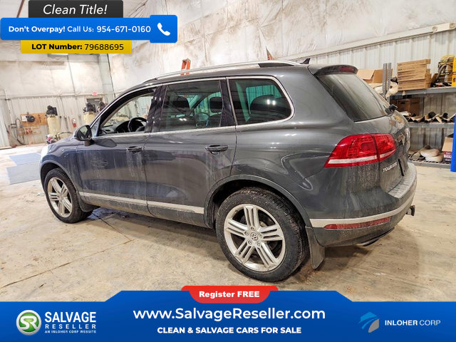 Used 2015 Volkswagen Touareg Executive image 3
