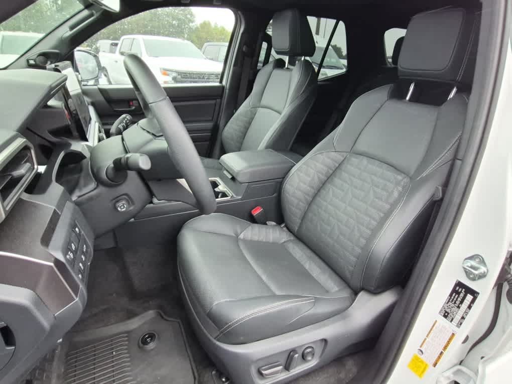 Used 2026 Toyota 4Runner TRD Off-Road Premium AWD/4WD image 13