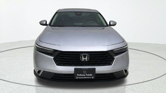 Used 2023 Honda Accord EX image 8