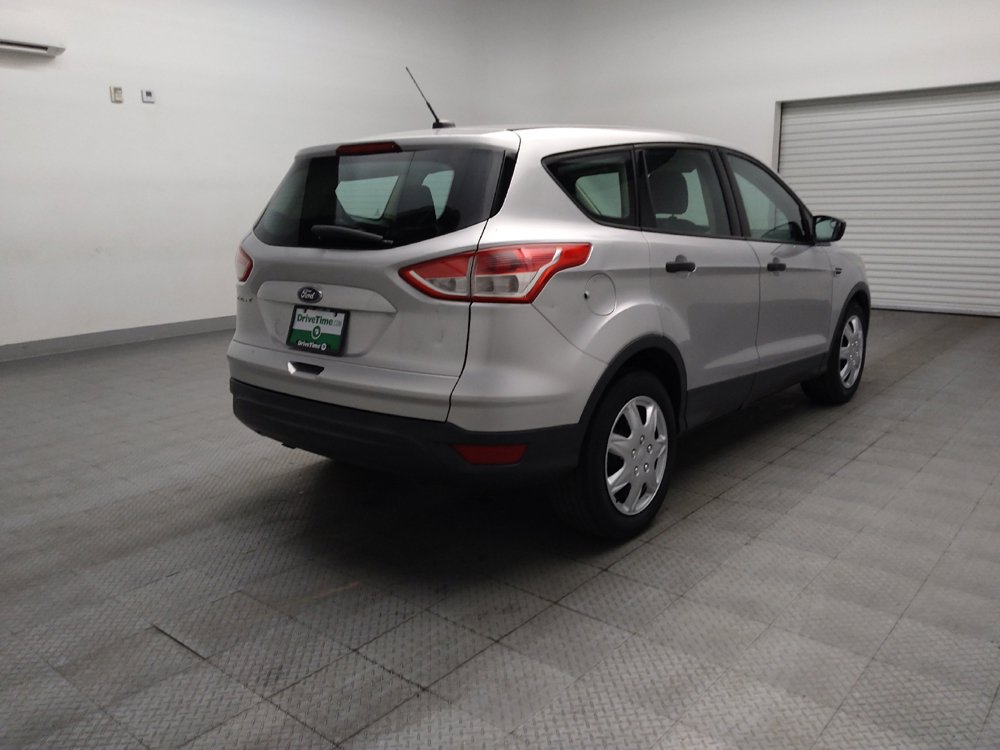 Used 2016 Ford Escape S FWD image 9