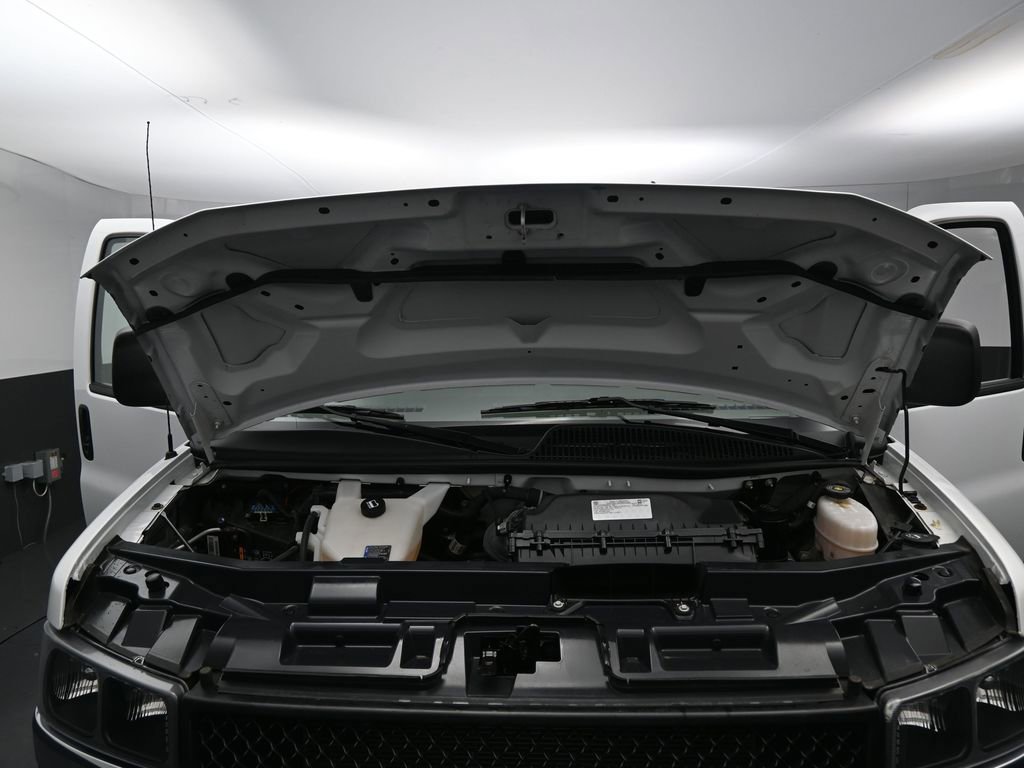 Used 2024 Chevrolet Express 2500 w/ Driver Convenience Package image 31