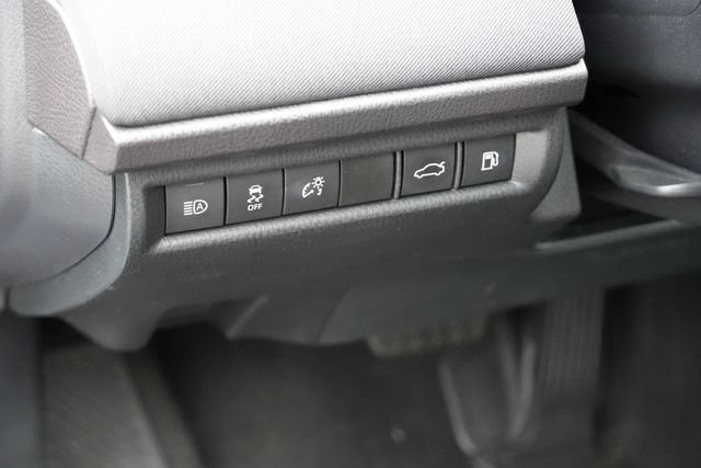 Used 2025 Toyota Camry LE FWD image 24