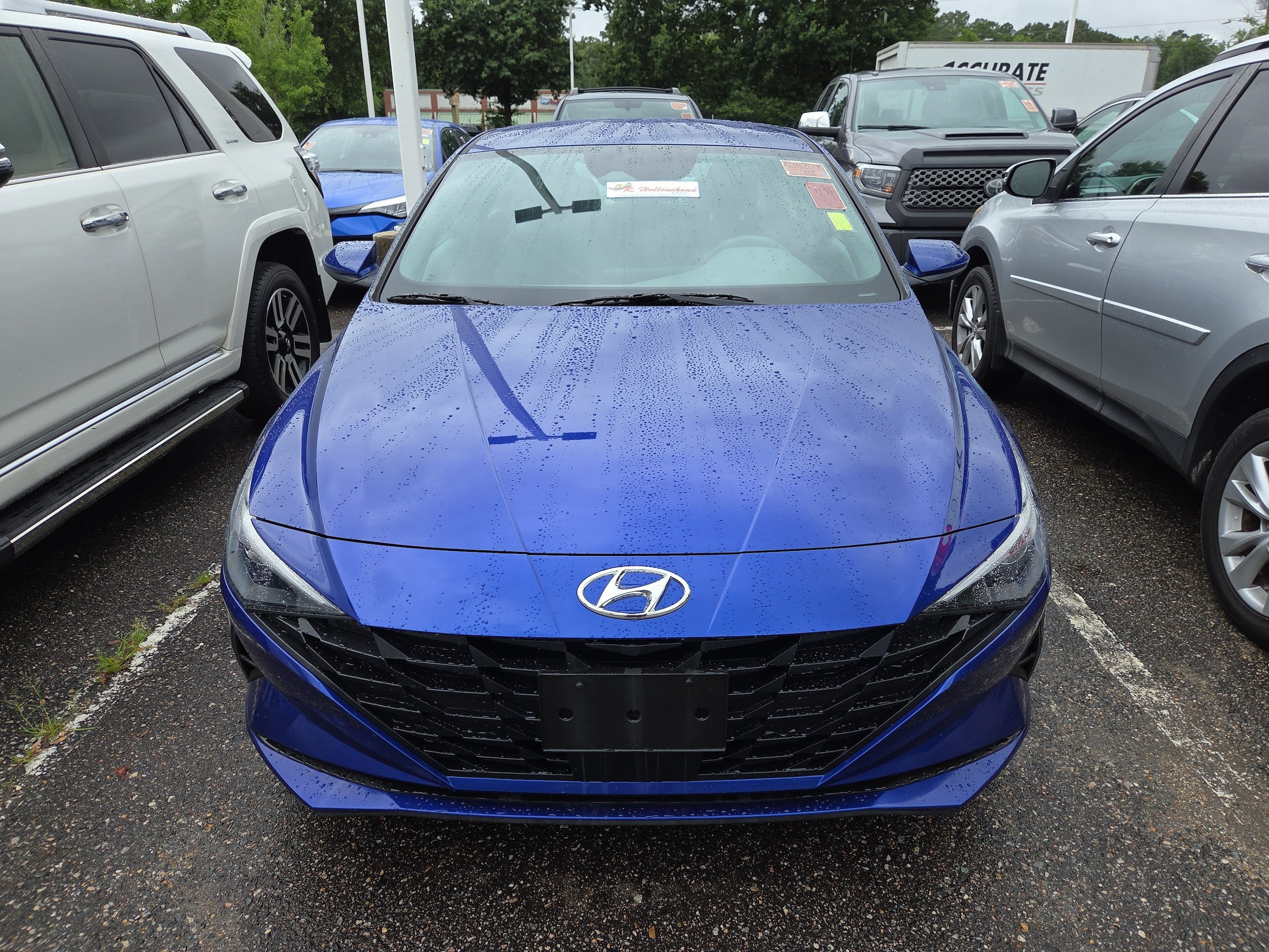 Used 2023 Hyundai Elantra SEL w/ Convenience Package FWD image 8