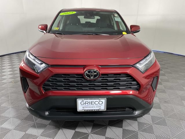 Used 2025 Toyota RAV4 LE AWD/4WD image 3