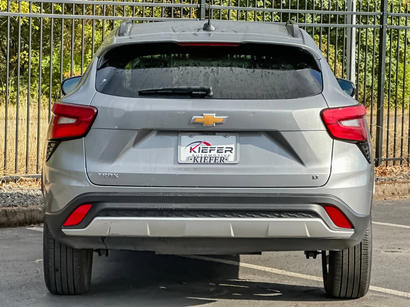 Used 2025 Chevrolet Trax LT FWD image 4
