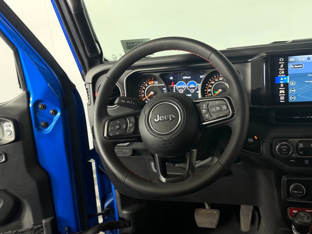 Used 2024 Jeep Wrangler Unlimited Rubicon w/ Capability Package image 18