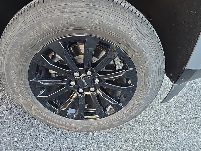 Certified 2022 GMC Canyon Elevation w/ Elevation Premium Package image 15