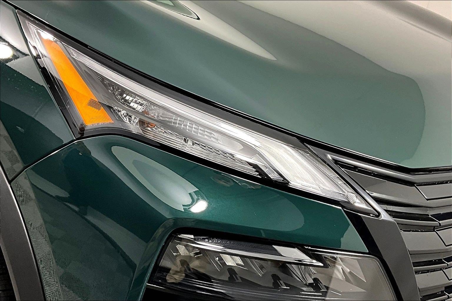 New 2026 Nissan Rogue Dark Armor AWD/4WD image 8