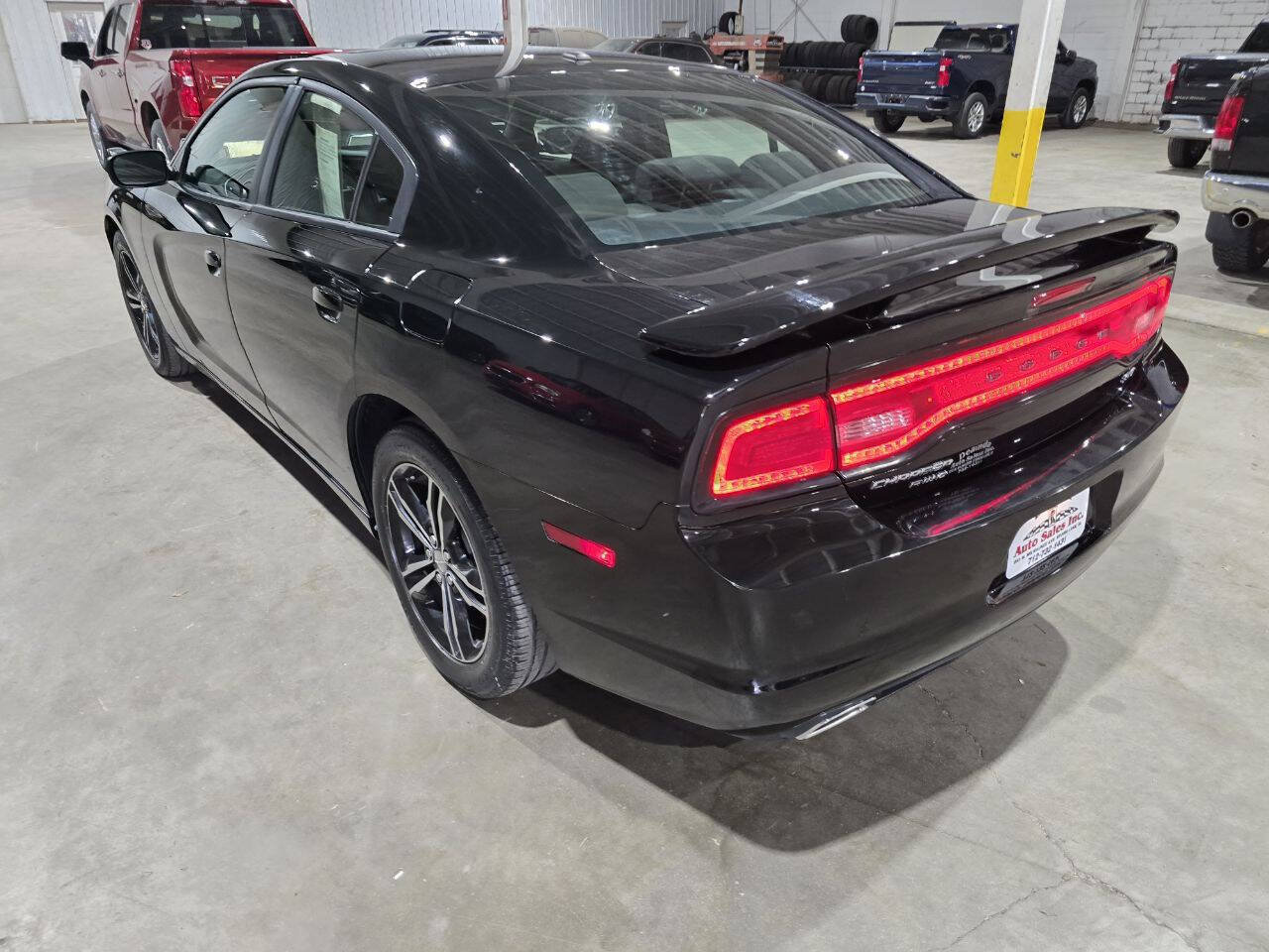 Used 2014 Dodge Charger SXT AWD/4WD image 8