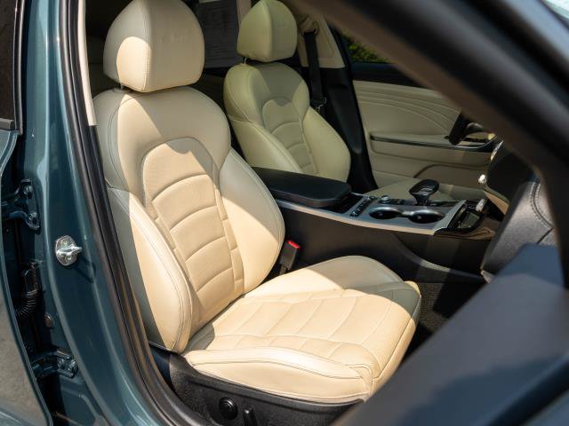 Certified 2023 Kia Stinger GT2 AWD/4WD image 9
