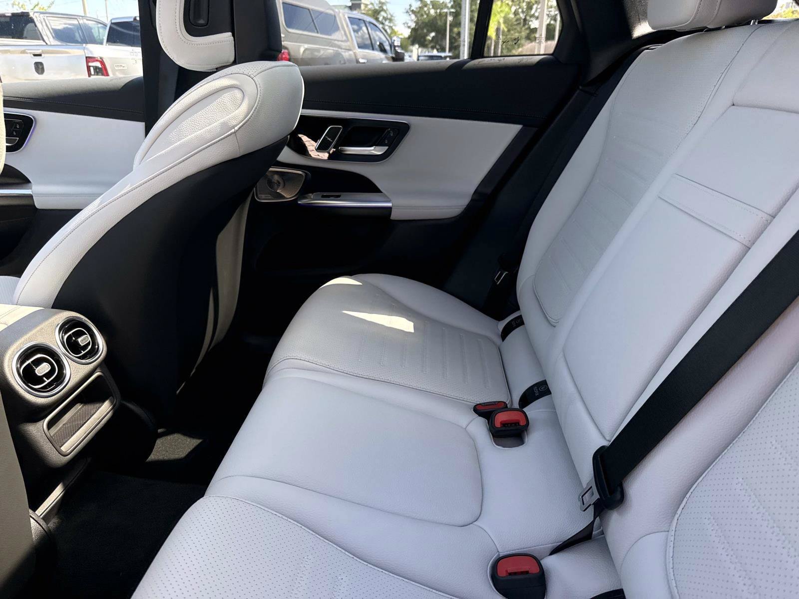 New 2027 Mercedes-Benz GLC 300 image 14