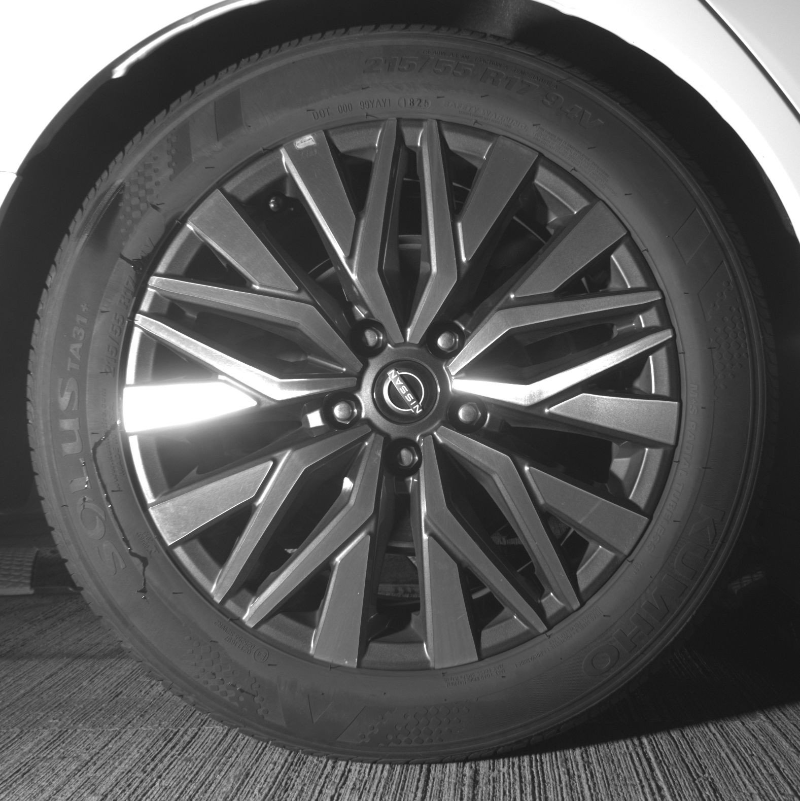 Used 2025 Nissan Altima 2.5 SV FWD image 15