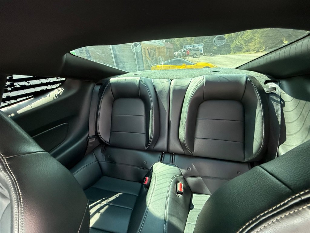 Used 2015 Ford Mustang GT RWD image 12